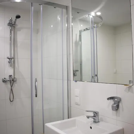 Hotel Lemon Plaza 3*