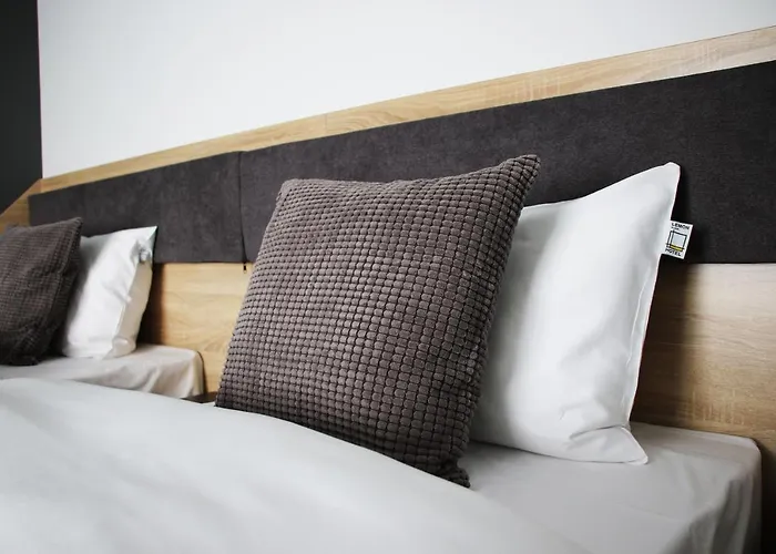 Lemon Plaza Отель