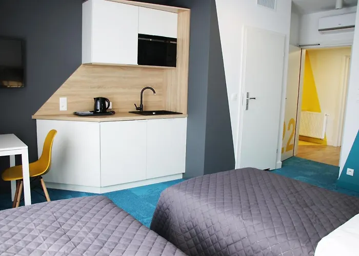 Lemon Plaza 3* Познань