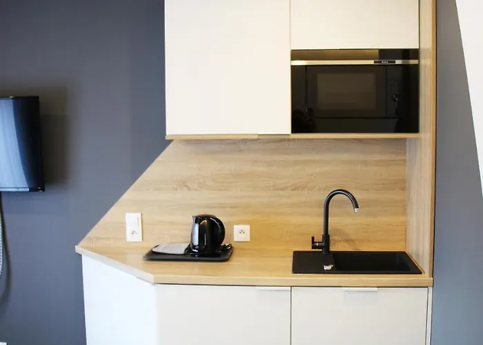 Отель Lemon Plaza