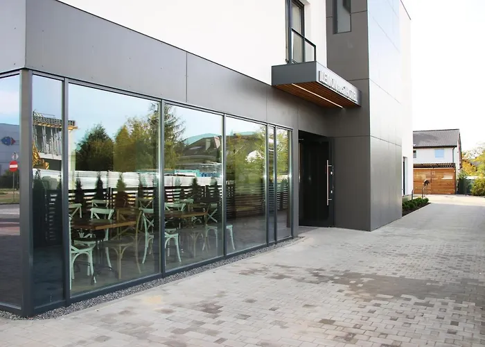 Lemon Plaza 3* Познань