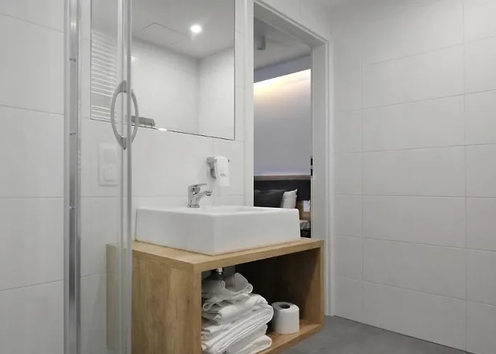 Lemon Plaza 3* Познань