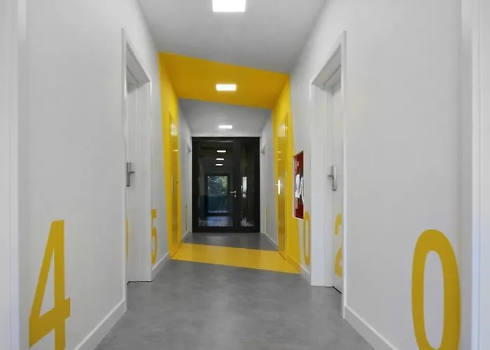 Lemon Plaza 3* Познань