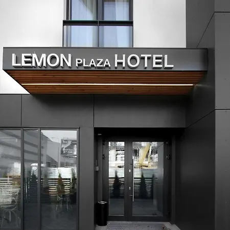 Lemon Plaza 3* Poznań
